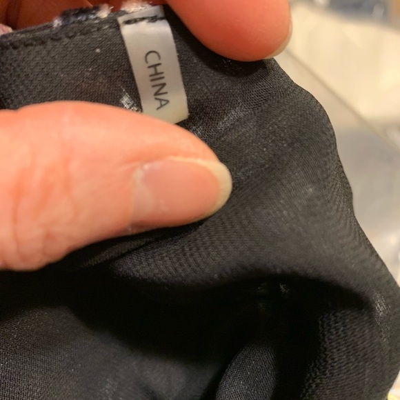 Ecru Women’s Velvet Floral V-Neck Blouse -XS - Picture 7 of 10